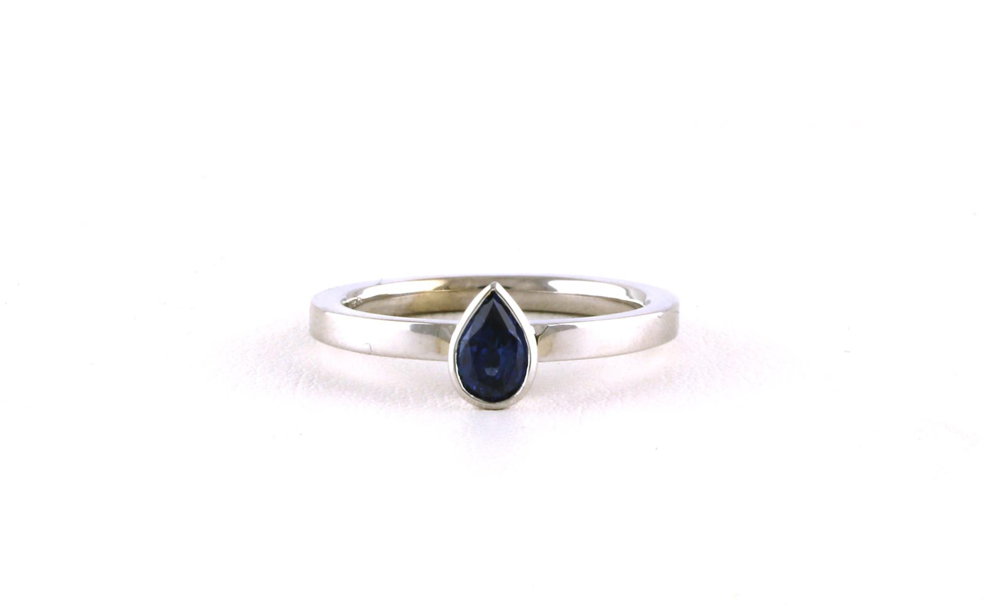 Solitaire-style Bezel-set Pear-cut Montana Yogo Sapphire Ring in White Gold (0.49cts)
