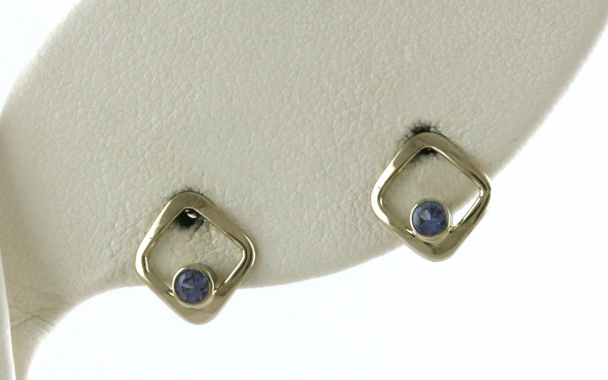 Square Bezel-set Montana Yogo Sapphire Stud Earrings in White Gold (0.12cts TWT)