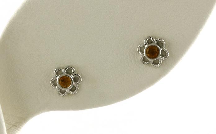 content/products/Petite Flower Citrine Stud Earrings in Sterling Silver