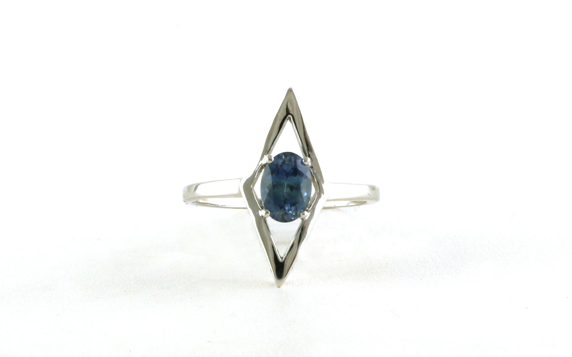 Kite Oval-cut Montana Sapphire Ring in White Gold (0.71cts)
