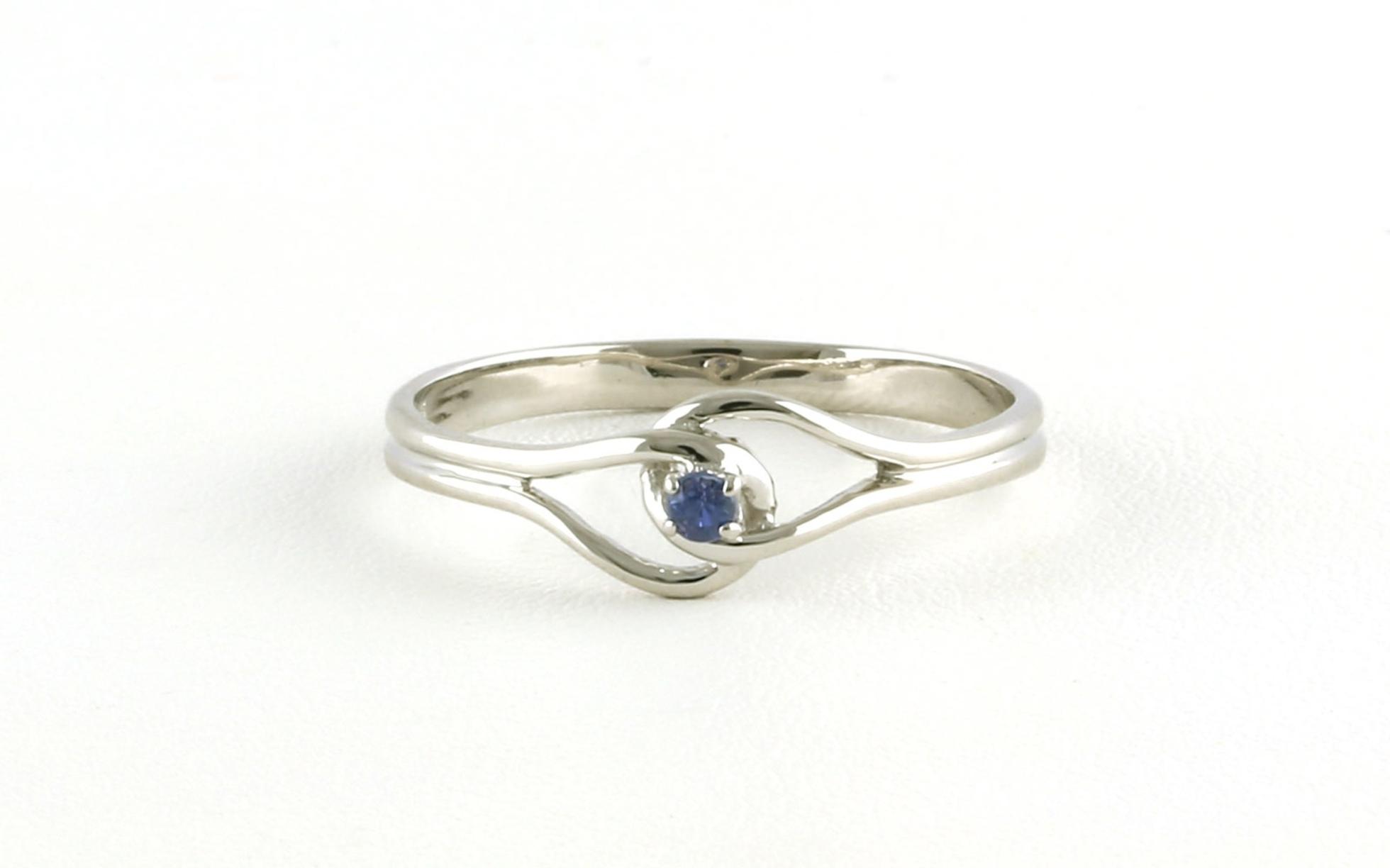 Interlocking Loops Montana Yogo Sapphire Ring in Sterling Silver (0.05cts)
