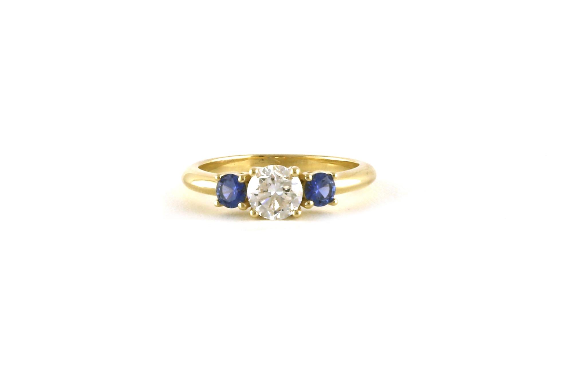 3-Stone Prong-set Diamond and Montana Yogo Sapphire Ring in Yellow Gold (1.17cts TWT)