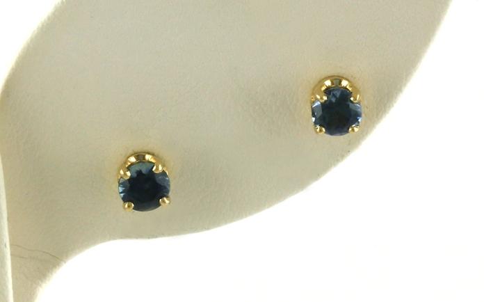 content/products/Montana Sapphire Stud Earrings in 4-Prong Settings in Yellow Gold (0.86cts TWT)