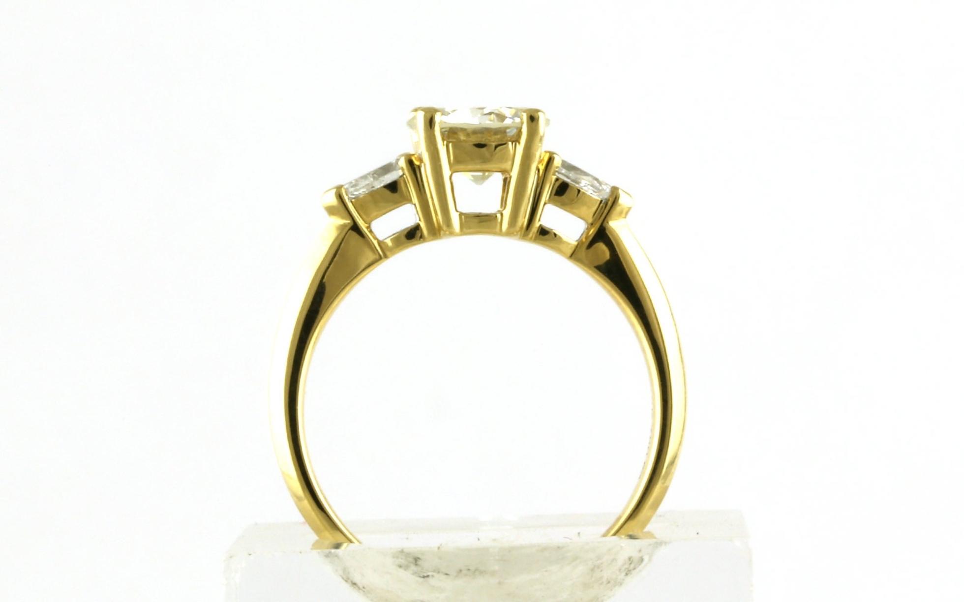 3-Stone Round and Pear-cut Diamond Engagement Ring in Yellow Gold (1.39cts TWT) side