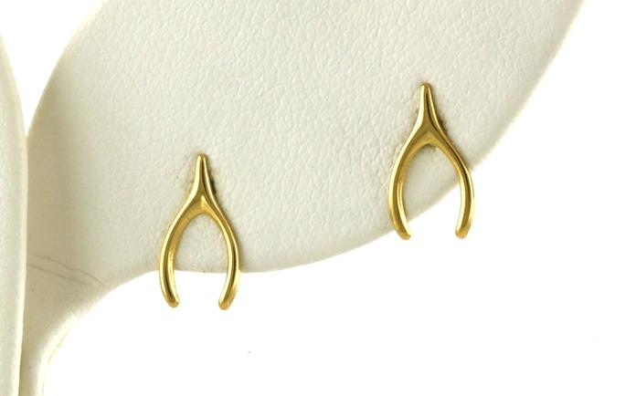 content/products/Wishbone Stud Earrings in Yellow Gold