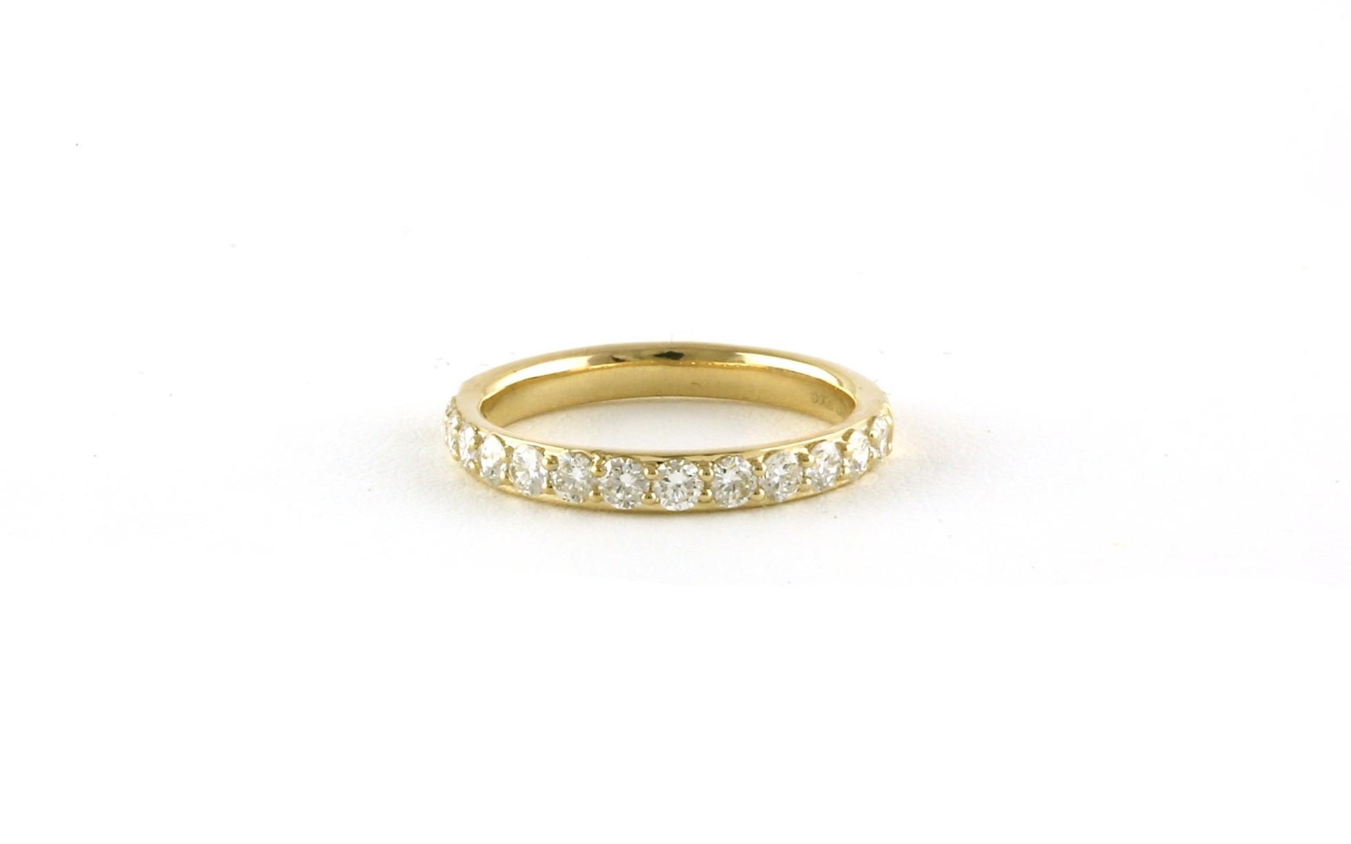 13-Stone Share-prong Diamond Wedding Band in Yellow Gold (0.75cts TWT)