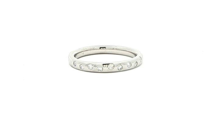 content/products/Estate Piece: Flush-Set Diamond Band in Platinum (0.09cts TWT)
