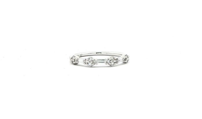 content/products/Baguette and Round Diamond Cluster Ring in White Gold (0.33cts TWT)