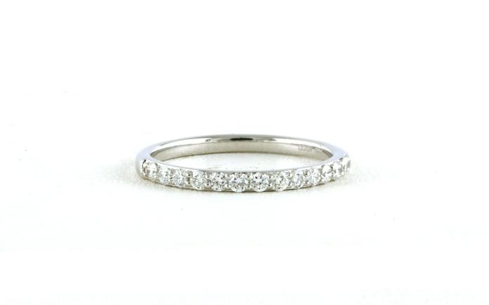 content/products/13-Stone Prong-Set Diamond Band in White Gold (0.33cts TWT)